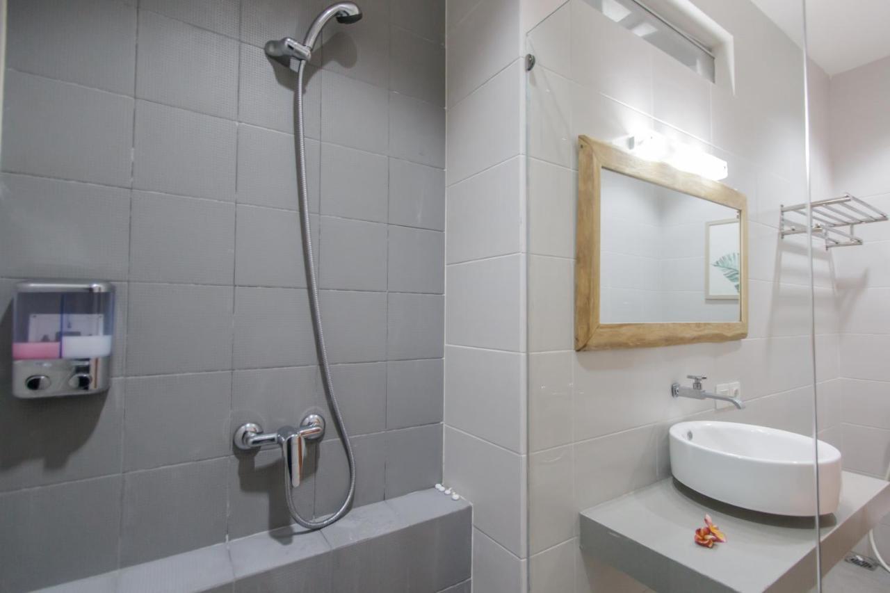 The Jero 18 Kuta Guest House ภายนอก รูปภาพ
